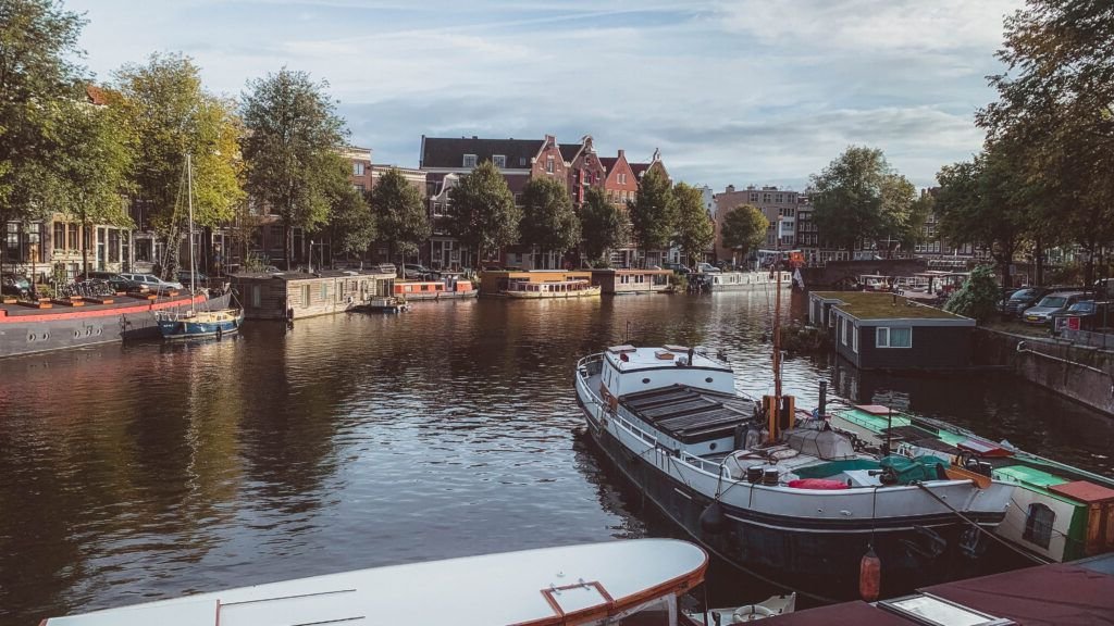 view of the canal of Amsterdam, Antoine's weekend in october