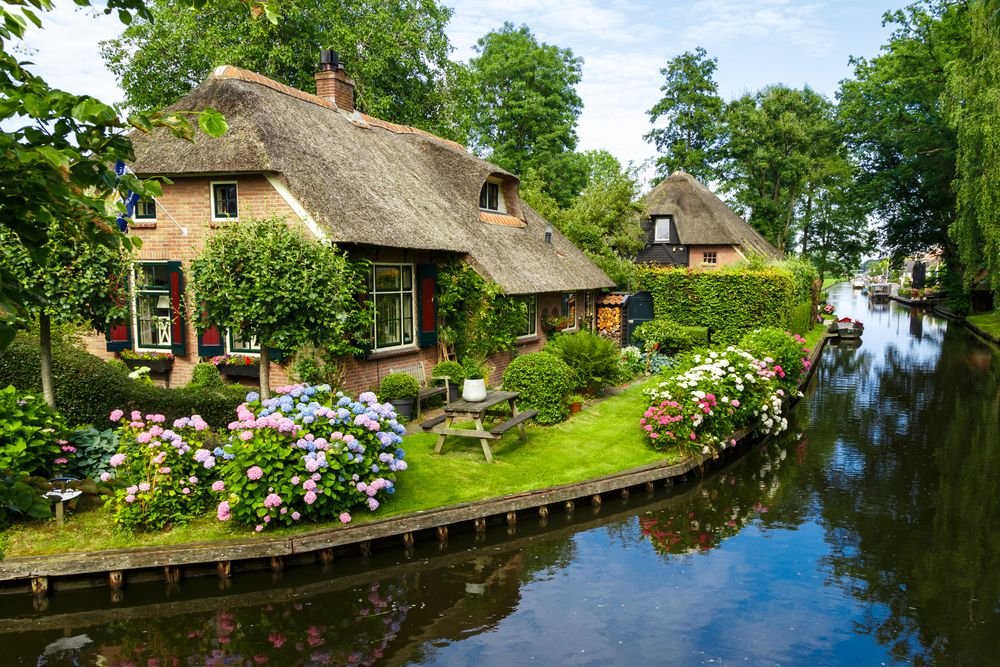 Hidden Gems in Europe Giethoorn