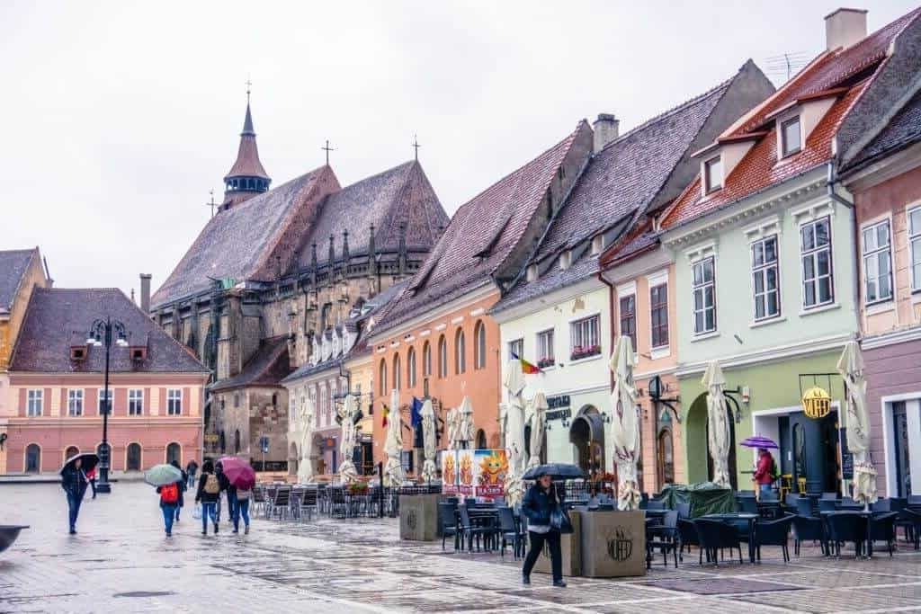 Best things to do in Brasov, Romania: a quick guide on what to see and where to go in this Transylvanian city!